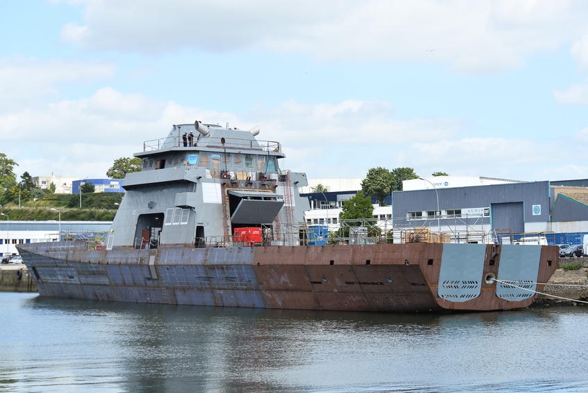 OPV Argentino botado en Francia